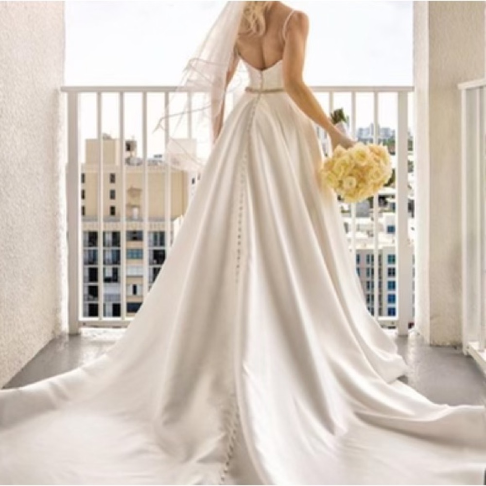 IvoryWhite Mikado Satin Wedding size 6 Dress, Custom Swarovski Belt,